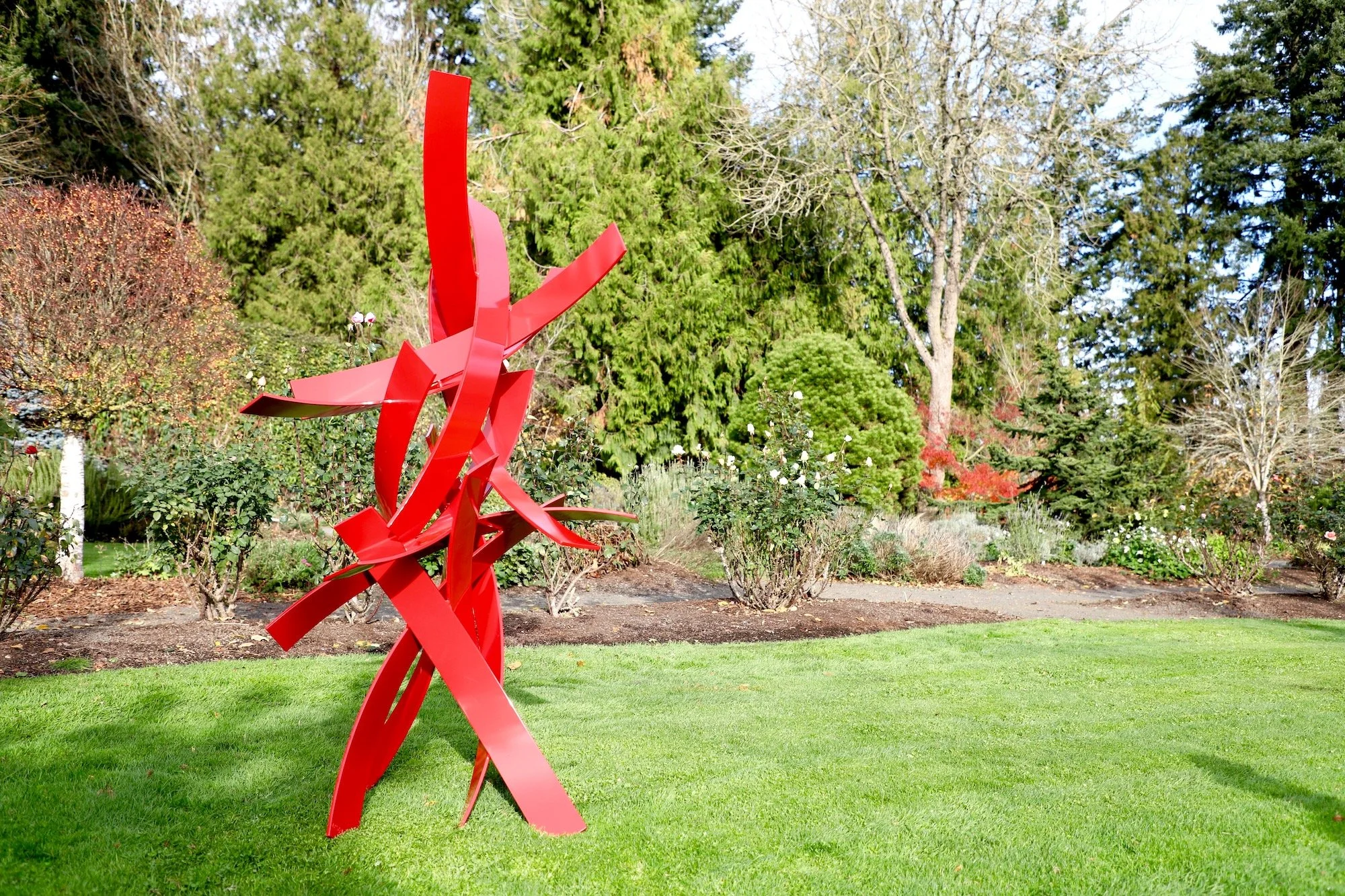 Sculpture fabricated by Peter Tatum for Matt Devine — Uprising (2021), 84×46×41 in